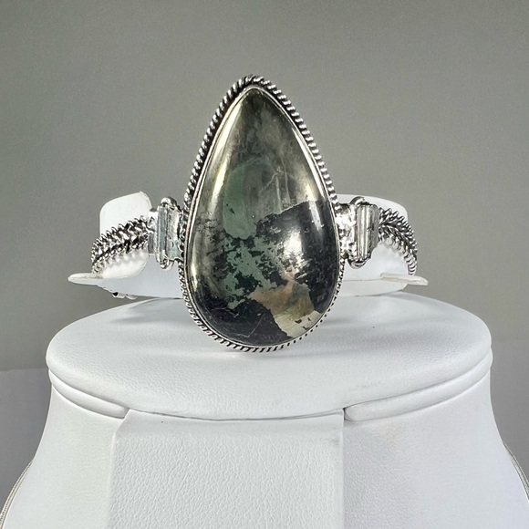 Pyrite “Fool’s Gold” 925 Pendant & Bracelet Gemstone Set - Picture 4 of 11